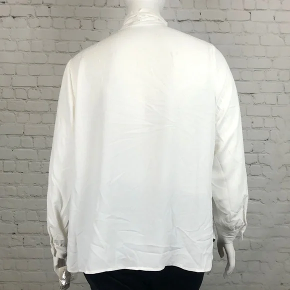 Bar III White Tie Neck Blouse Plus Size 2X - Picture 3 of 7